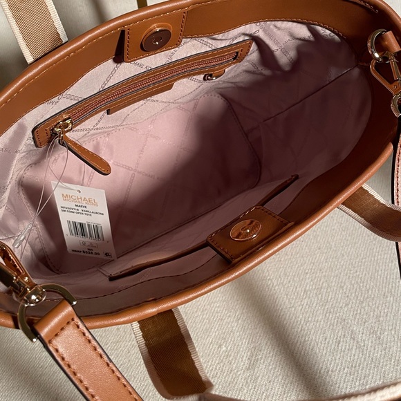 NWT MICHAEL MICHAEL KORS MAEVE CONVERTIBLE CROSSBODY - Picture 9 of 16